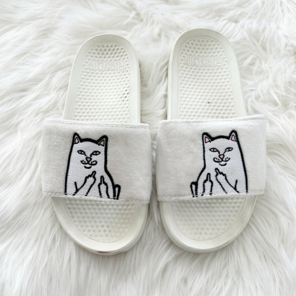 Rip n Dip slider sandals size 6